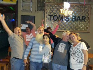 Giới thiệu về Tôm's Bar